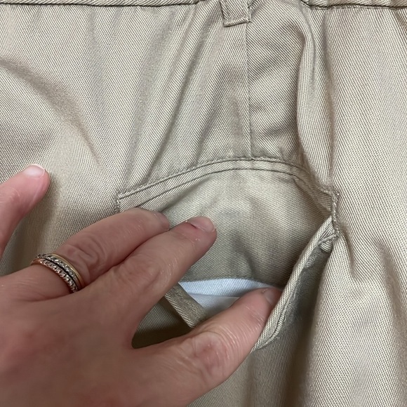 Wear Guard size W46 Khaki Color Flat Front Shorts with Front and Back Pockets - Picture 8 of 9